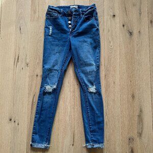 Distressed Skinny Jeans